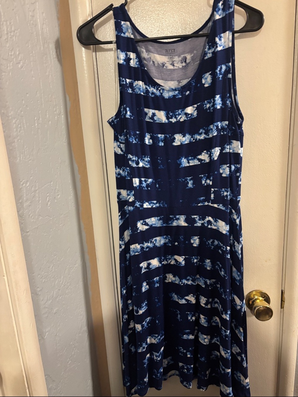 a.n.a Navy and White Tie-Dye Sleeveless Top